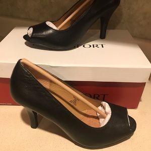Black open toe leather heels pumps size 6.5 NWT